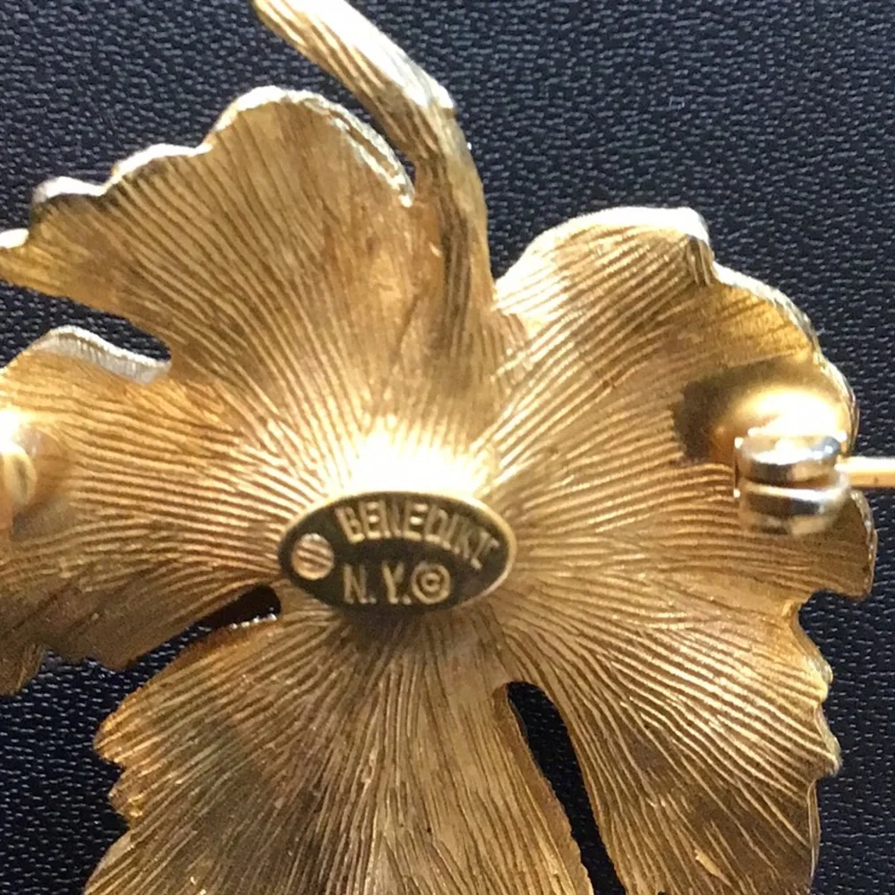 Brooch - Picture 7 of 7